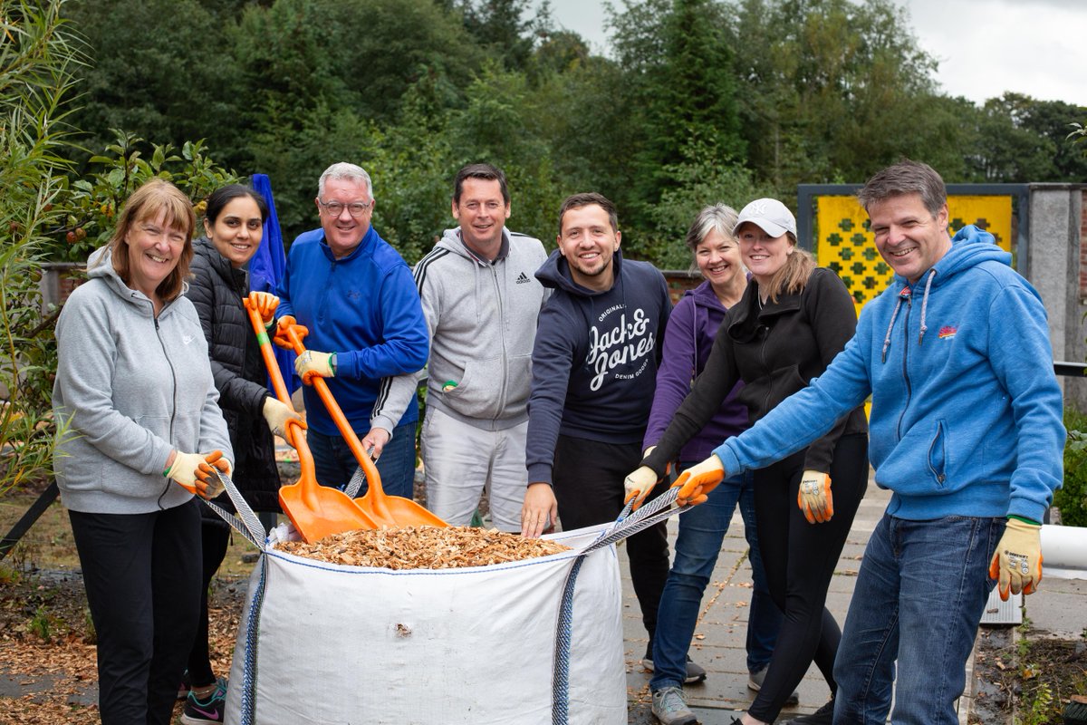 During #VolunteersWeek we'd like to say a huge #ThankYou to all our corporate volunteers who rolled their sleeves up to help us maintain our environment for the people we support. If you're looking for a charity to partner with we'd love to hear from you! Please call 01563 830340