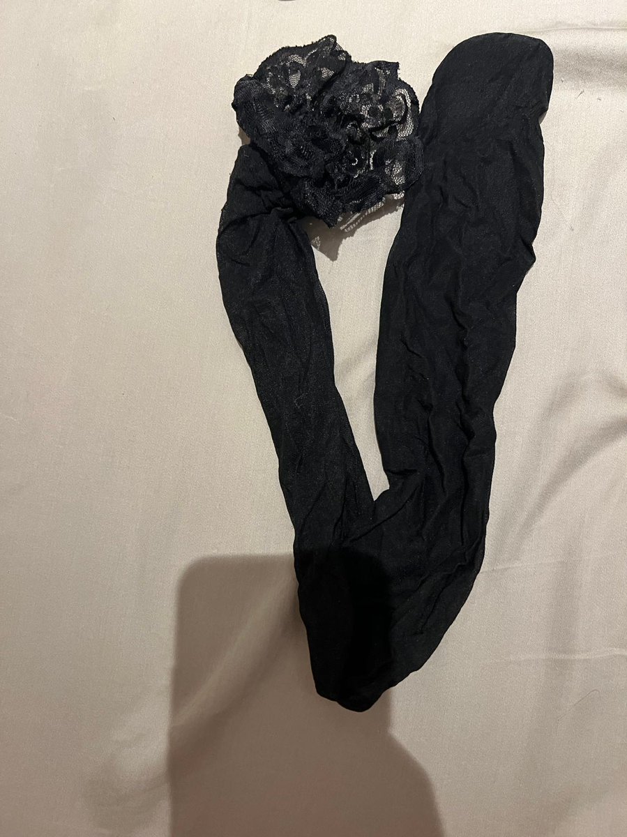 010地区，北京推友发来投稿，大屁股骚脚女友，足交一流，欢迎大家射屏合影反馈交流，也可邀请同好上门保养，会做足疗SPA最好，想让她被灌醉，然后邀请同好来舔脚。北京地区有意向的同好，可私信我获取联系方式，拒绝白嫖！ https://t.co/P3TlpbSh4P