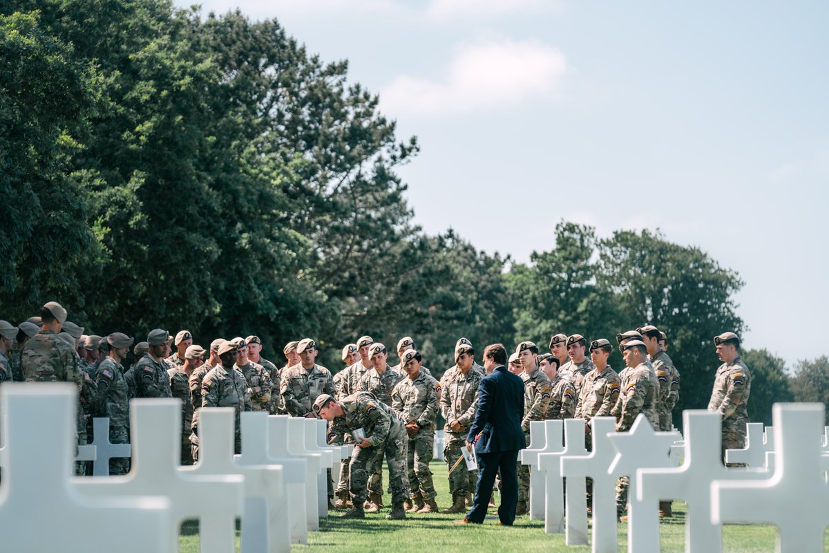 U.S. Army tweet media