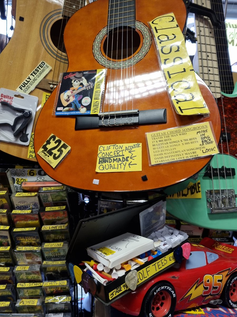 BacktracksEdin's tweet image. Amazing how many useful gadgets instruments golf accessories 60s 70s 80s 90s Tapes  you can fit in small corner @BacktracksEdin music games shop!
#plectrums #golftees #guitarstrings #capo #toys #cars