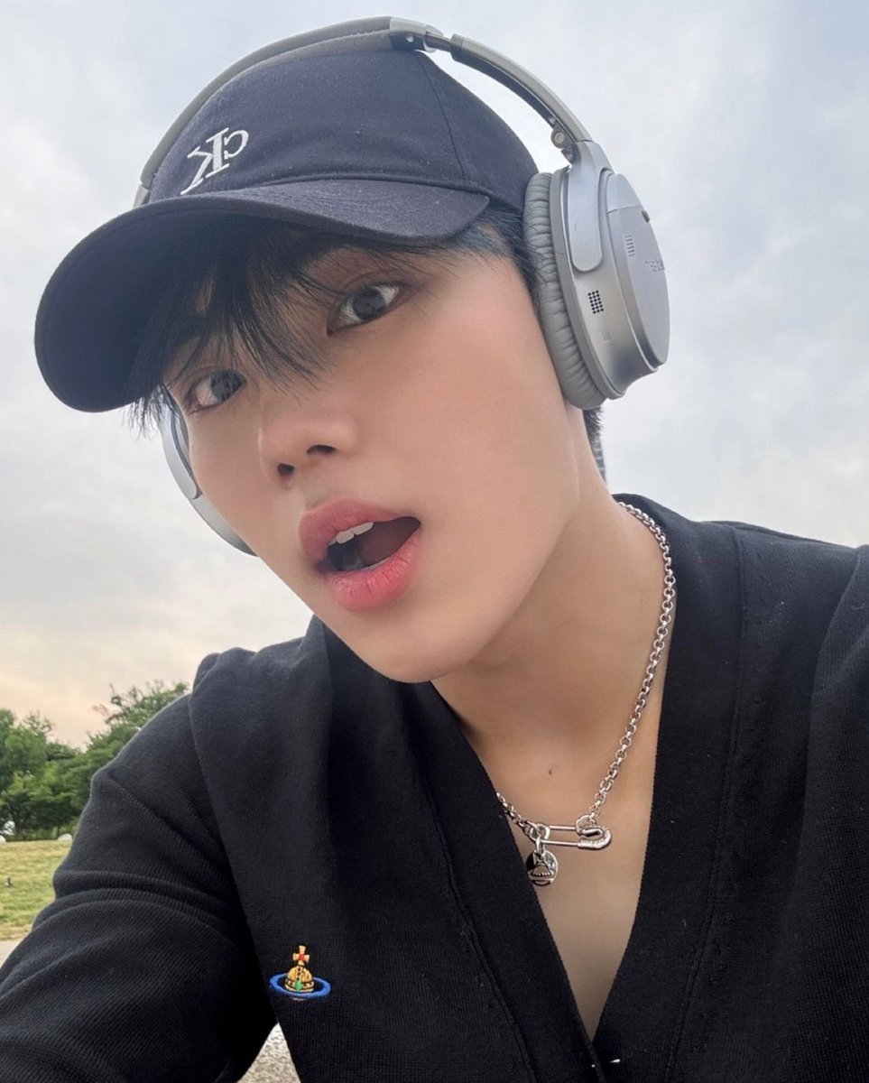 geunwuk's tweet photo. WOOKIE POSTEDDD https://t.co/rCRYBG1PgC