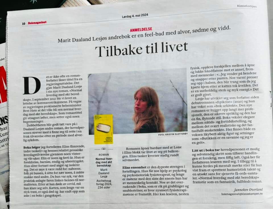 Bare så dere vet det: jeg har skrevet bok igjen. Send meg en melding hvis du vil ha et signert eksemplar. Jeg kan også la være å signere, men da blir det ti kroner i krenkegebyr.