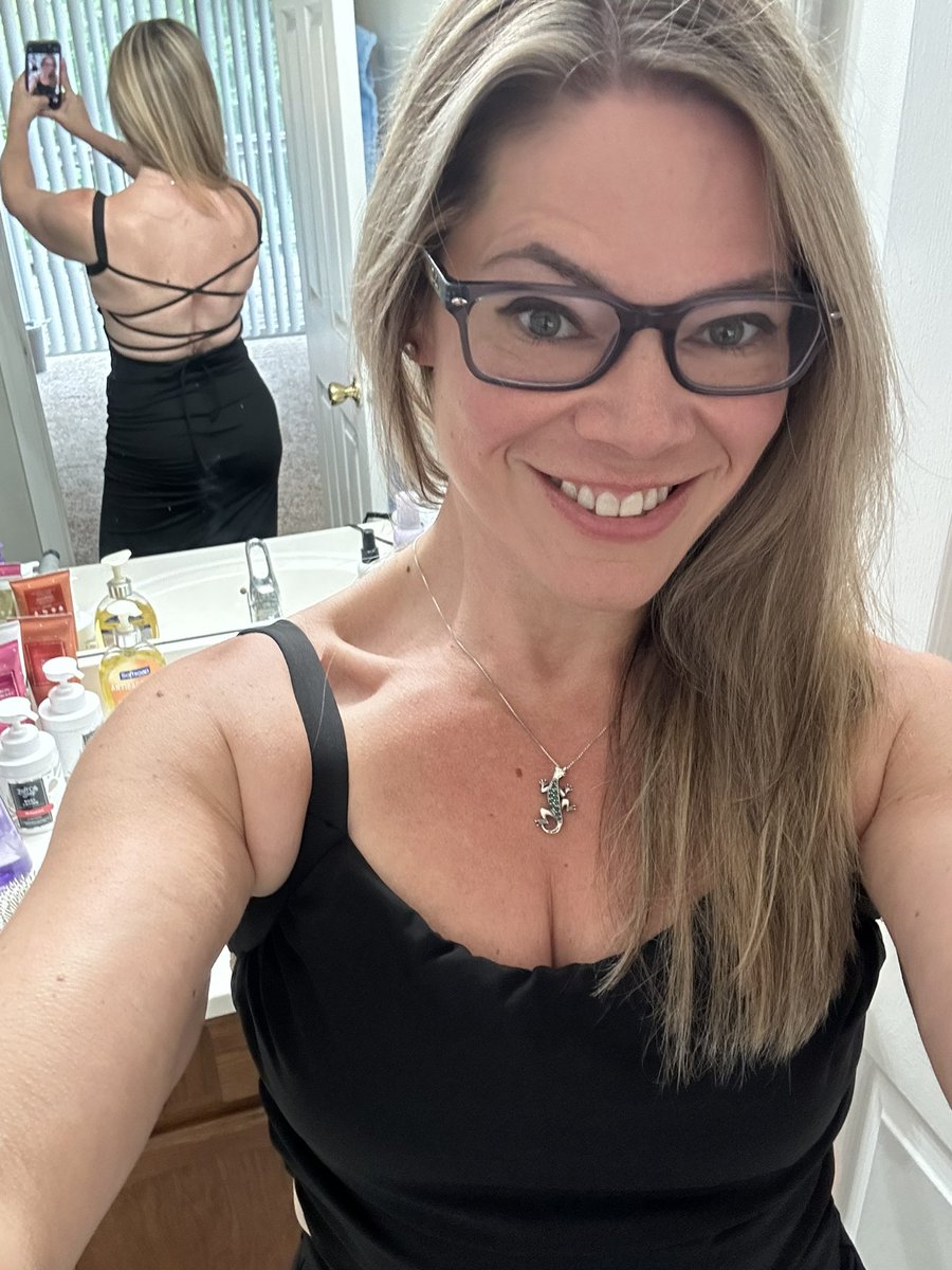 Green-eyed Lizard 🦎 tweet media