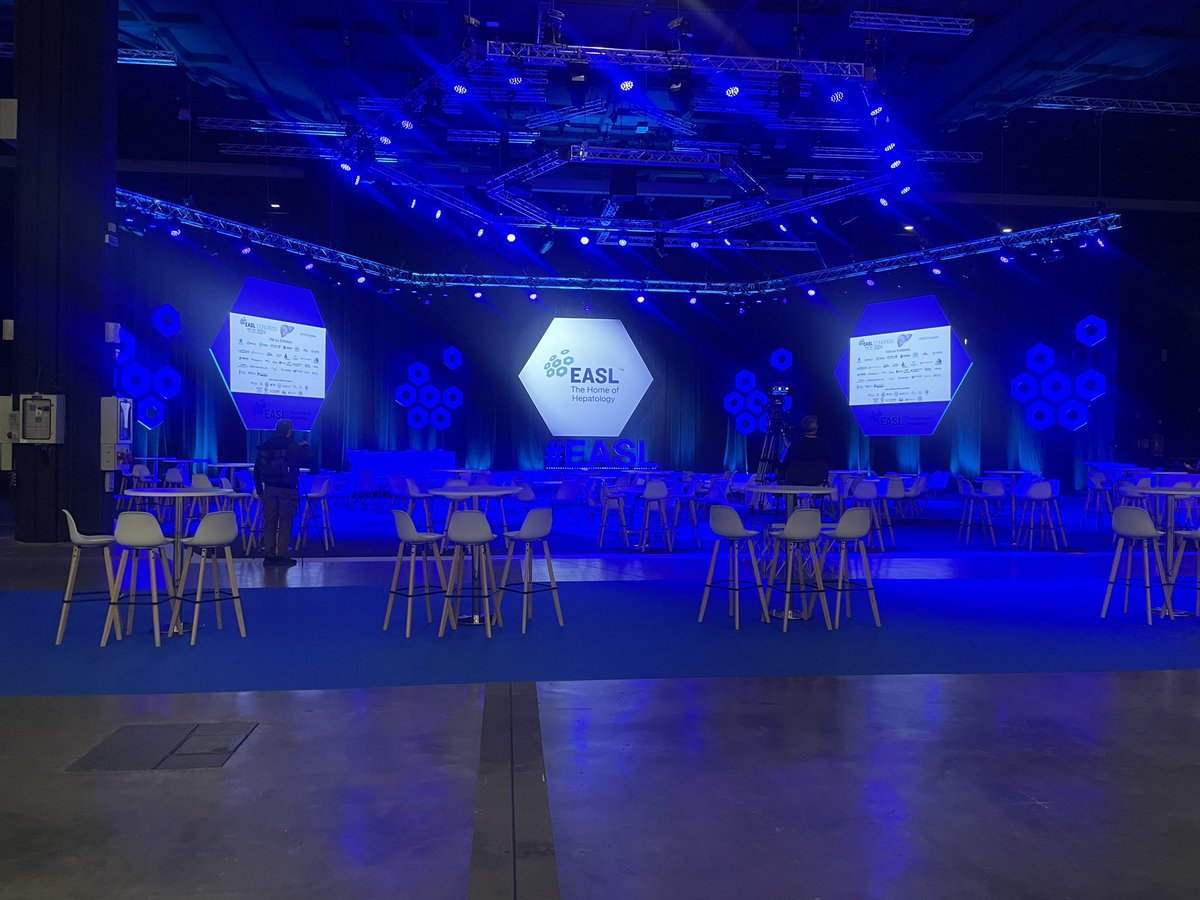 #Sorrentinolab is at the #EASL congress in Milan, diving into great science on the liver! 🧬 Excited to see Davide Selvestrel presenting a poster (167-FRI) on in vitro genetic liver disease models. #LiverScience #easlcongress2024