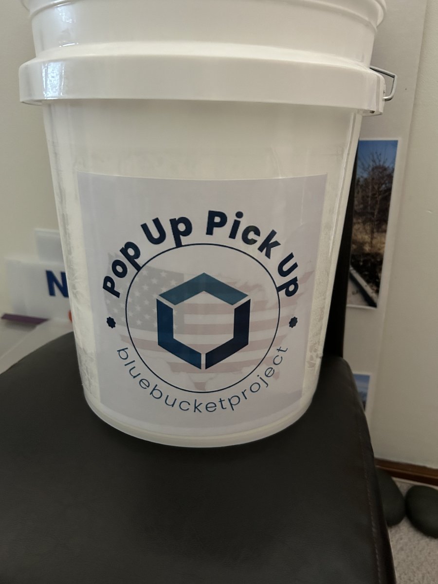 BBPOmaha's tweet photo. Today (6/5) at Kountze Park, Florence Blvd from 10-6. Pop Up Pick Up. Spend a few minutes picking up the park. Leave the equipment for the next volunteers. Place litter in a bag and leave by the sign. Easy Peasy We'll pick up at 6pm.#MakeADifferece #cleanitupomaha https://t.co/01S1RyqpAL