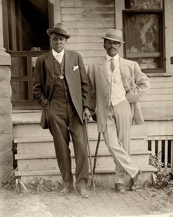 This photograph, taken in Lincoln, Nebraska by African-American photographer John Johnson between 1910 and 1925, shows the home of George W. and Fronia Butcher at 2001 U Street. The taller man is believed to be George Butcher, who worked for the Chicago, Rock Island and Pacific