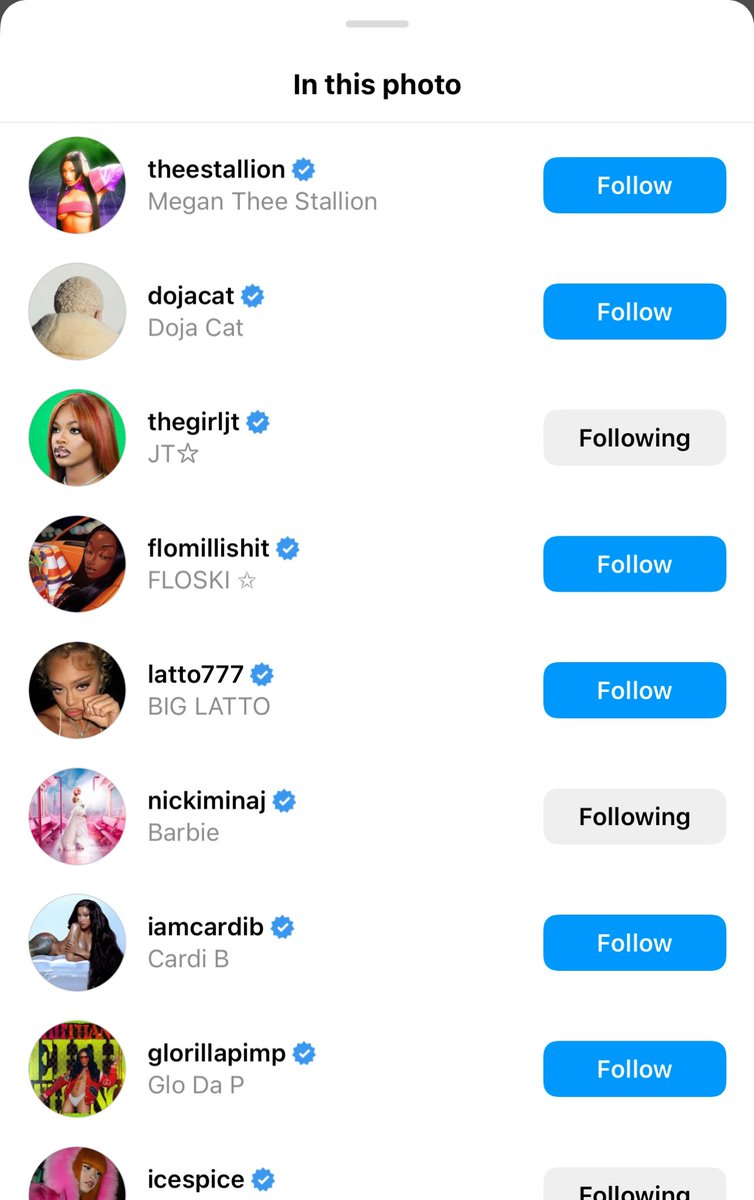 YSLONIKA's tweet photo. not sexyy red tagging everybody (including Nicki’s opps) 😭😭😭 I’m screaming https://t.co/Hzs10TAa6u