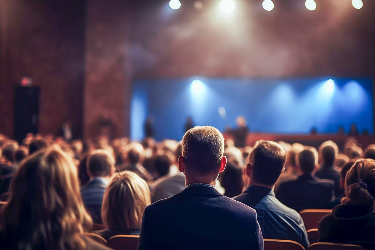 SpeakerPost's tweet photo. Access free guest speakers to enhance your teaching! Educators, join https://t.co/rmUWnFIu0x today and start connecting. #Teaching #FreeResources #GuestSpeakers https://t.co/hQXH9sUKWE