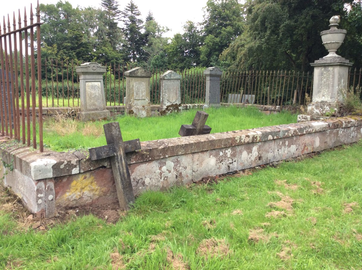 BordersFHS's tweet photo. Over the years, BordersFHS volunteers have visited #BurialPlaces around the #ScottishBorders, recording and photographing #MonumentalInscriptions. If you are looking for your #BordersAncestors, contact our research team. #FamilyHistory #Genealogy #VolunteersWeekScot https://t.co/1NNicQoHGp