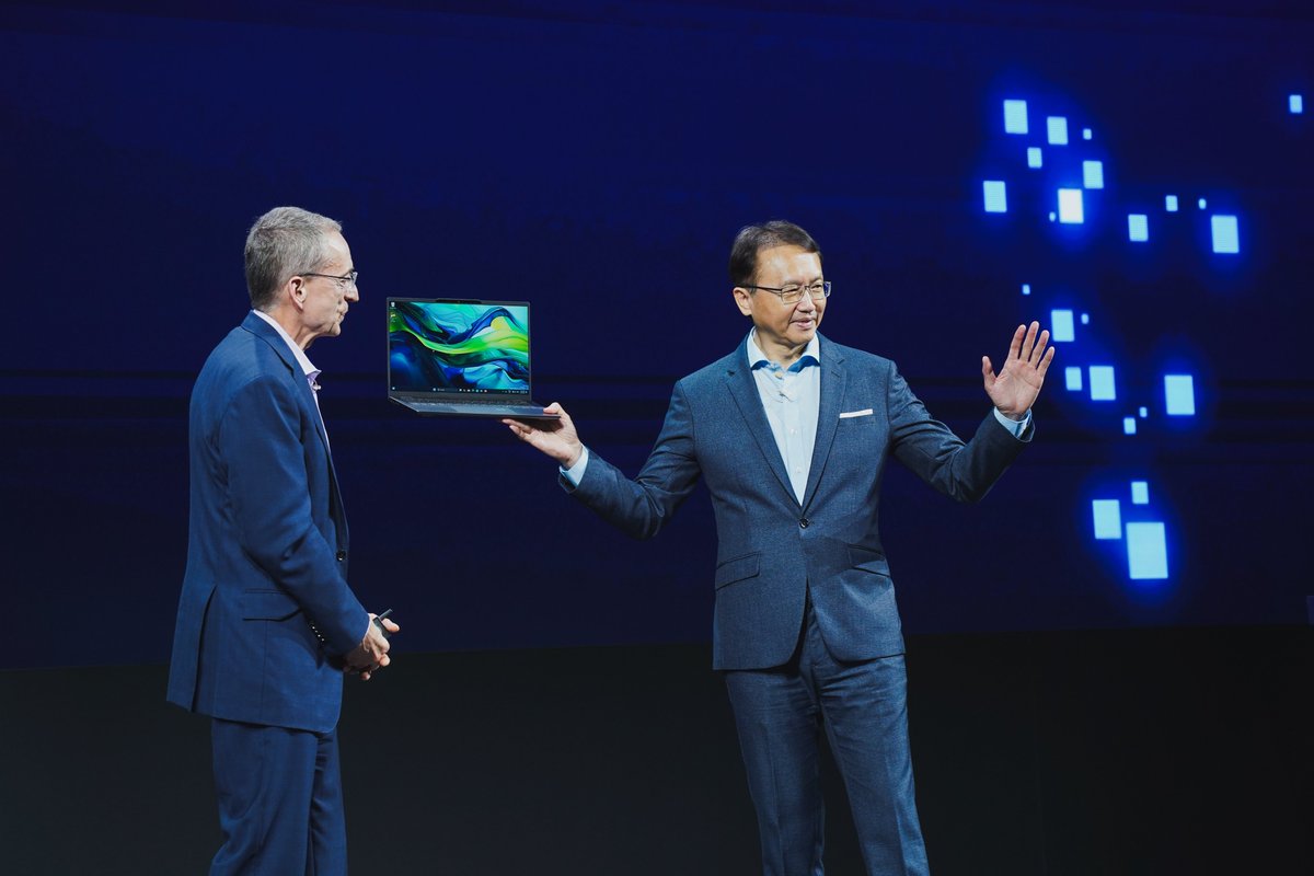 Pat Gelsinger tweet media