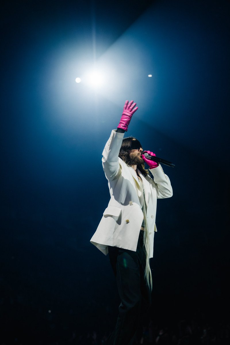 THIRTY SECONDS TO MARS tweet media