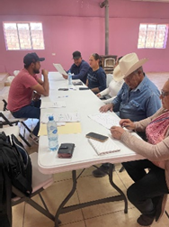 📌Personal de la #ProcuraduríaAgraria, Representación #Chihuahua, asiste con la Comisión Redactora de elaboración de Reglamento Interno en el Ejido Bocoyna, municipio de Bocoyna. 👩‍🏫⚖️👨‍🏫✅