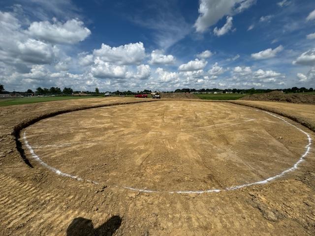LeyCompany's tweet photo. Off to a great start over at @NorthStarGolf Kevin Wagner's got the two chipping greens and a bunker all shaped in. @technicalchoice @tom_campbell66 @RainBirdGolf @SiteOneSupply @GCBAA https://t.co/x1onllwDmJ
