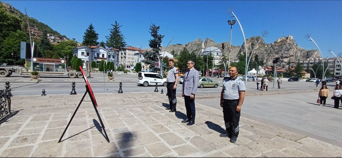 tokatcsb's tweet photo. Türkiye Çevre Haftası Kutlamaları Başladı
 5-9 Haziran Türkiye Çevre Haftası nedeniyle Çevre, Şehircilik ve İklim Değişikliği İl Müdürümüz Selim Boyraz, Atatürk Anıtı’na çelenk sundu. https://t.co/Y5DKXaVoRa