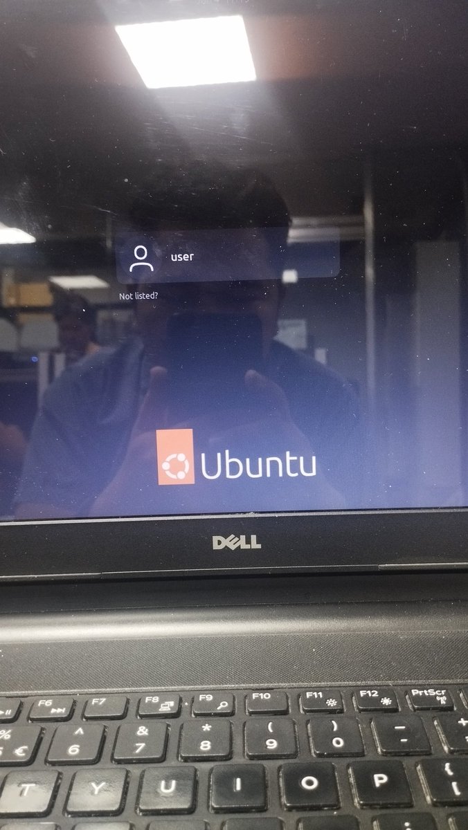 Briggszy12's tweet photo. kunwari malupit sa linux https://t.co/nSIE6Rciym