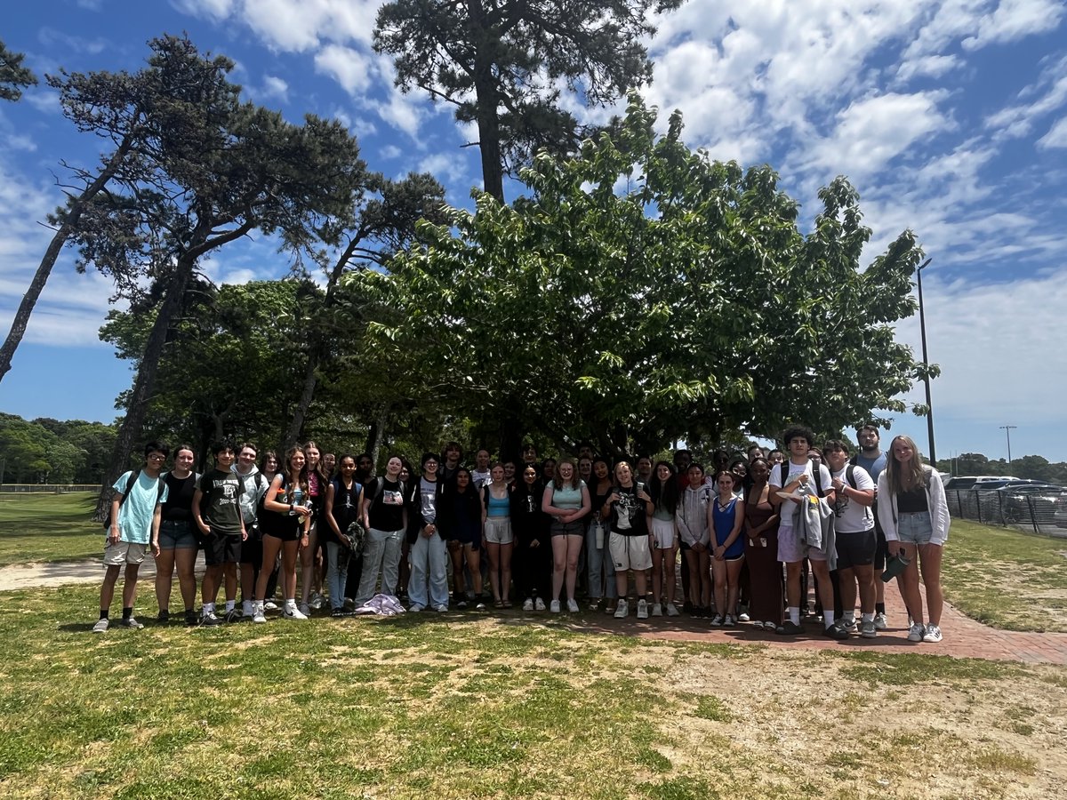 DYWBLearning's tweet photo. Innovation Career Pathways Program End of the Year Celebration and welcome to our new cohort (Class of 2028) at DYRHS. Congratulations to our newest participants! #dyrhswblfutureworkforce #dyrhsstcprogram https://t.co/E2Z9hdgfqg