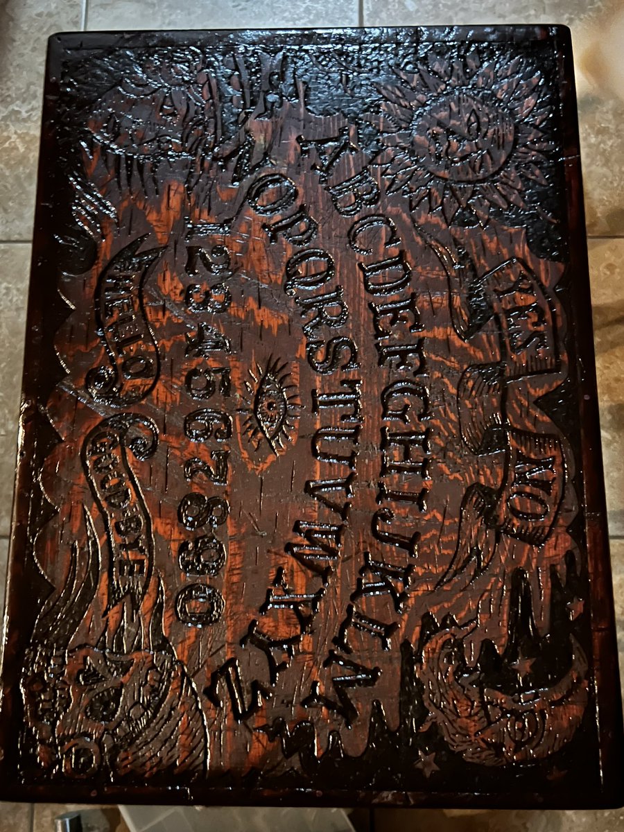 hypocritehoney's tweet photo. My only regret is not making a matching planchette to go with my hand made white elephant gift box https://t.co/aNB7uKFrq7