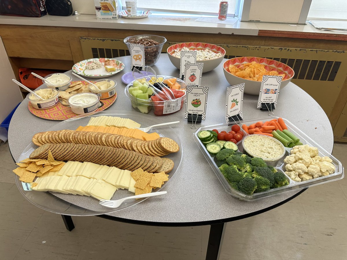SummitHeightsPS's tweet photo. A very special thank you to our Summit Parent Council for the lovely Staff Appreciation Luncheon today! The food was delicious and the thoughtful &amp; whimsical gifts were much appreciated! @tdsb https://t.co/Dr2Oeb3y9i