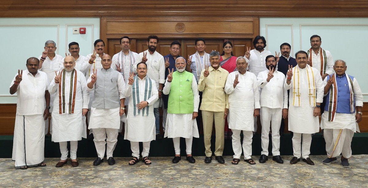 atulseth911's tweet photo. आदरणीय प्रधानमंत्री श्री नरेंद्र मोदी जी को लगातार तीसरी बार सर्वसम्मति से एनडीए का नेता चुने जाने पर हार्दिक बधाई...💐
     #जय_श्रीराम 🙏🏻🚩

@narendramodi https://t.co/L18oI0CuZM