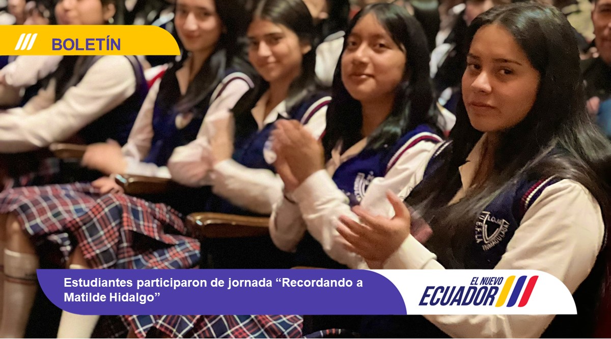 EducacionZ7_Ec's tweet photo. 📑 [BOLETÍN] En el Teatro Bolívar de la ciudad de Loja, estudiantes participaron en el evento que forma parte de la agenda oficial, recordando el centenario del voto femenino en Ecuador. ➡️https://t.co/WLh9naUOUW

#ElNuevoEcuadorResuelve https://t.co/xq90k8mNne