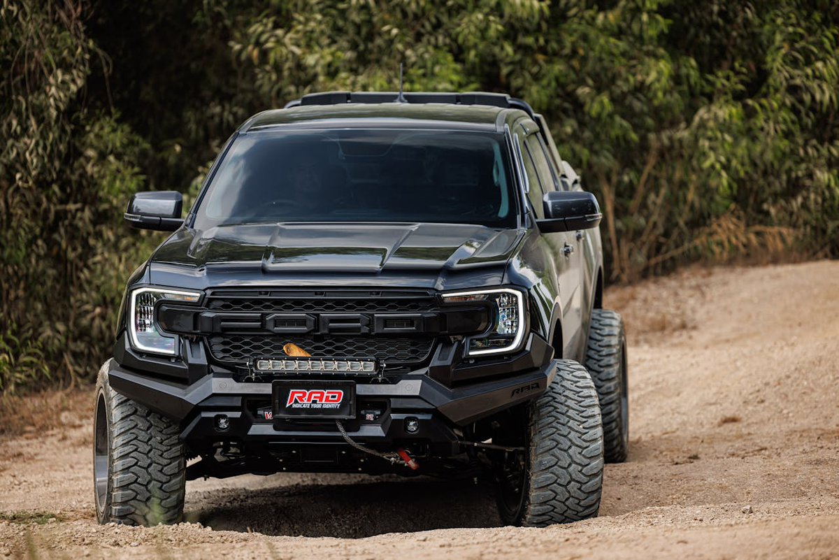MagellanTRX's tweet photo. The best trails are often secret spots that hide in plain sight. So get out there and explore. 

Make sure you have a dedicated GPS navigator for your rig so you won't worry about cell range or battery life.

Learn more &amp; shop TRX #offroad #navigators at https://t.co/8lSJARSJfl. https://t.co/gWpjPyGIV1