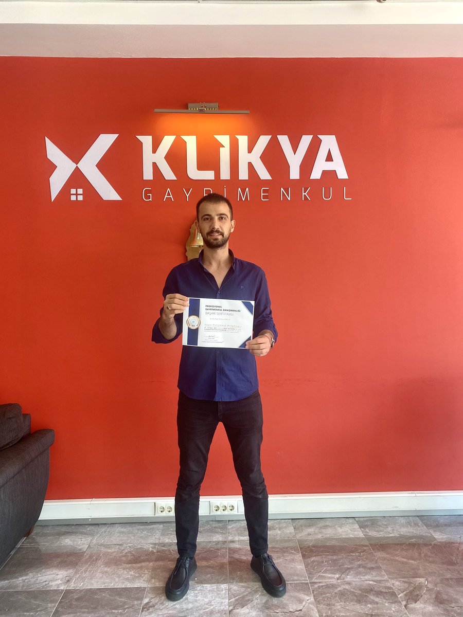 mimbeyadana's tweet photo. Başarımızı belgelendirdik .😎“İleri düzeyde gayrimenkul danışmanlığı” eğitimini bitirdik. Ofisim Klikya Gayrimenkul’e bize sağladığı bu ayrıcalıktan dolayı çok teşekkür ederim. ☺️
Siz müşterilerimize en iyi hizmeti sunmak için gelişmeye ve öğrenmeye devam ediyoruz. #emlak #tügem https://t.co/AGY5aho4JO