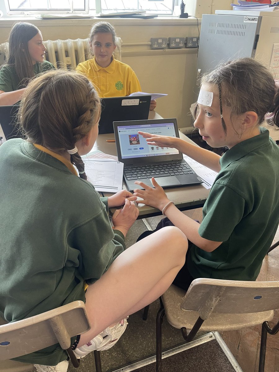 SbaenegLlan's tweet photo. Had a great afternoon visiting @ysgolcynwydsant today to conduct a fun and interactive Spanish lesson with Yr 6 as part of the Spanish transition project with the @yggllangynwyd cluster schools. The pupils were BRILLIANT - ยกMuchas gracias! ๐คฉ๐ช๐ธ๐ช๐ธ #TimLlan https://t.co/nG87yTdQKp