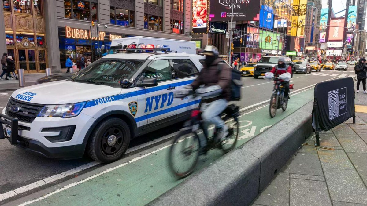 Newsweek's tweet photo. Migrant arraigned in shooting of NYPD officers: Incident details released https://t.co/TU1VPHg5et https://t.co/UYDQ6Hn7DG