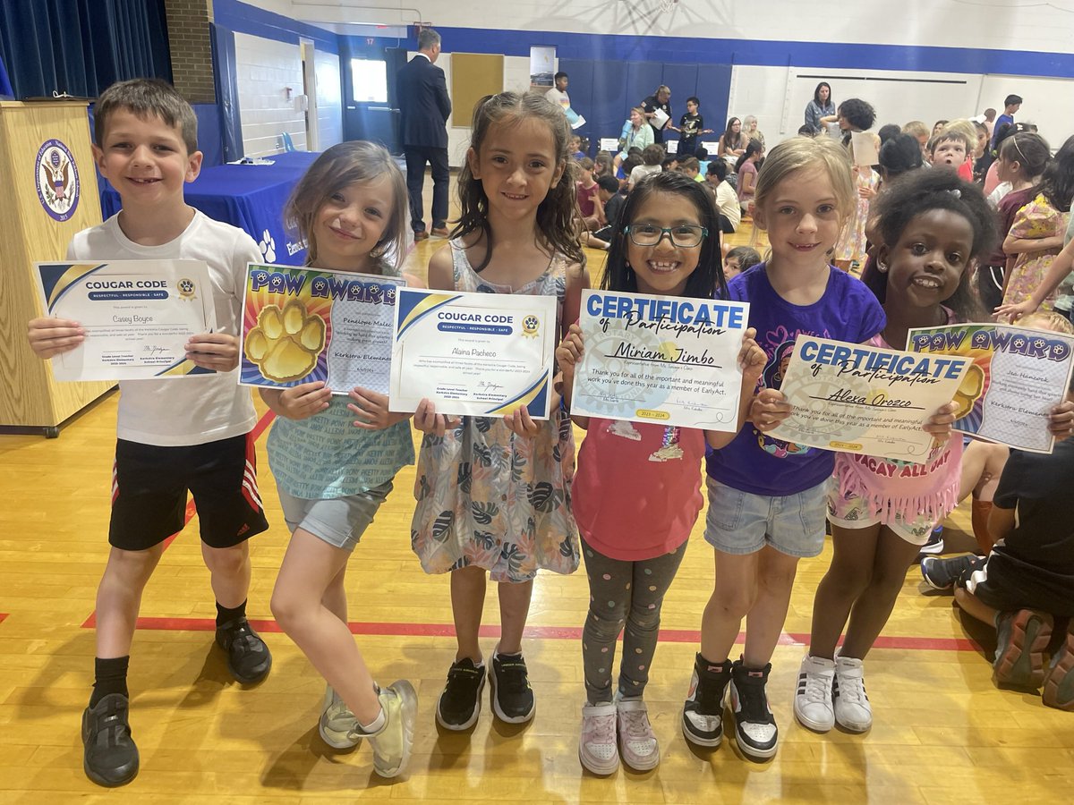 MissSavage142's tweet photo. Proud of these kiddos for working so hard this year! ✏️💛 #GreatHappensHere https://t.co/wLd1Dgv8FE