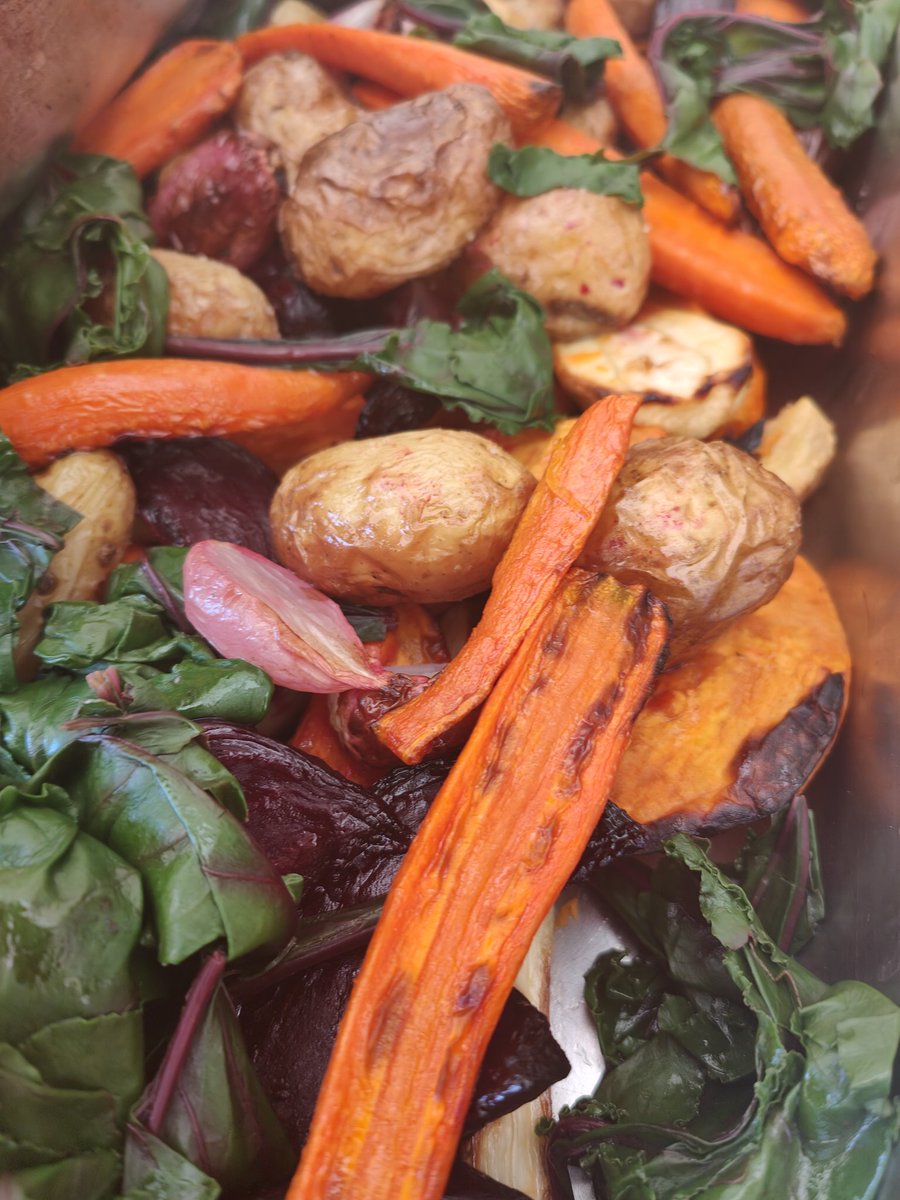 Delifreshgo's tweet image. The root of a good meal. Roast root veg roast. Roots.Roasted . #delifreshgo #notjustlunch #crewcatering