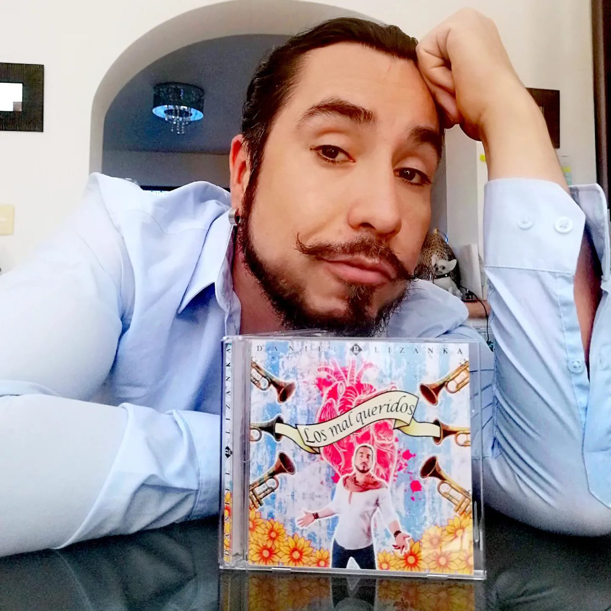 eymexoficial's tweet photo. #Recordando cuando Daniel D Lizanka publicó su álbum "Los Mal Queridos" en disco compacto!
Recuerda siempre comprar merch y discos a tus bandas favoritas
escucha este disco en #spotify: https://t.co/5SEhA8AdDV...
Envianos whats https://t.co/yNM4t2dgDW
#eymex #fabricaciondeCDyDVD https://t.co/ddDPMK7o1p