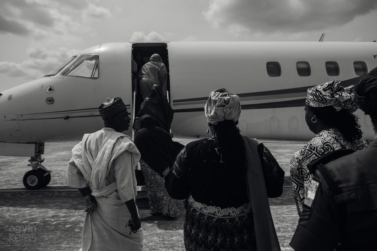 HE_AgyinKefas's tweet photo. Today, alongside the First Lady of Kebbi State, Her Excellency Zainab Nasari Idris, I received the remains of the esteemed National President of the Nigeria Council of Women Societies, Hajiya Lami Adamu Lau, at Danbaba Suntai Airport in Jalingo.

Hajiya Lami Adamu Lau lived an exemplary life, leaving a legacy that will inspire us all. Her tireless efforts and dedication to the empowerment of women in Nigeria will never be forgotten. May her soul rest in perfect peace. 

#movingforward