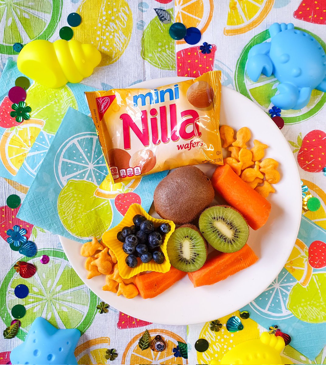 zarinaslunchbox's tweet photo. It's time to make a splash this summer! Keep your eyes peeled for our next collab with @lindosbermuda! ☀️🏖 https://t.co/xS1uke6o48