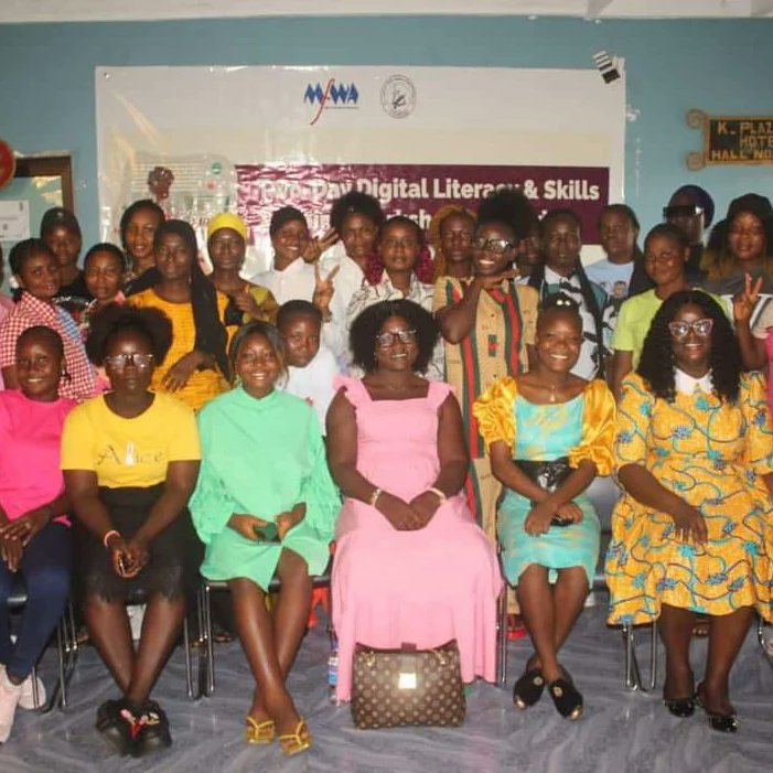 SajeryB's tweet photo. Had the opportunity to participate in a two day,May 24 -25, 2024 on Digital Literacy and skills Workshop for Females Journalists in Liberia organized by Media Foundation for West Africa and implemented by the Center for Media Studies and Peacebuilding. https://t.co/3ogx1AdNnM