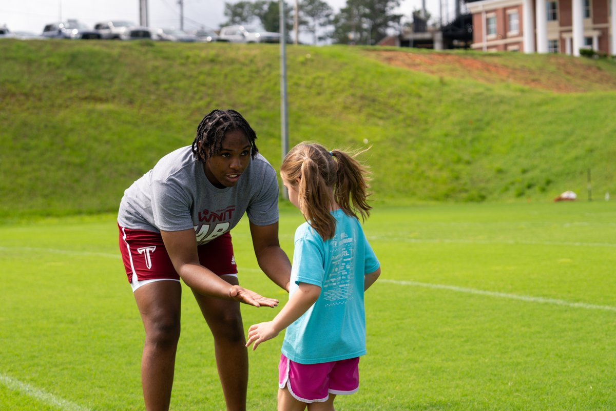 TroyTrojansWBB's tweet photo. Future Ballers 💯

🔗: https://t.co/HPqVSKFe4Q

#WeDOimpossible | #OneTROY⚔️🏀 https://t.co/GY1Lb7HGzB