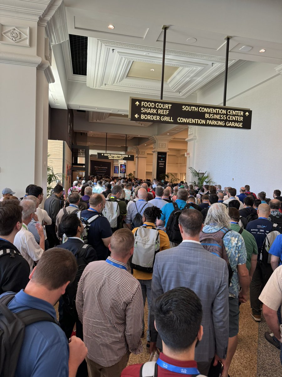 rastitt's tweet photo. The herding @CiscoLive #Ciscolive https://t.co/fdTgb9kWSI