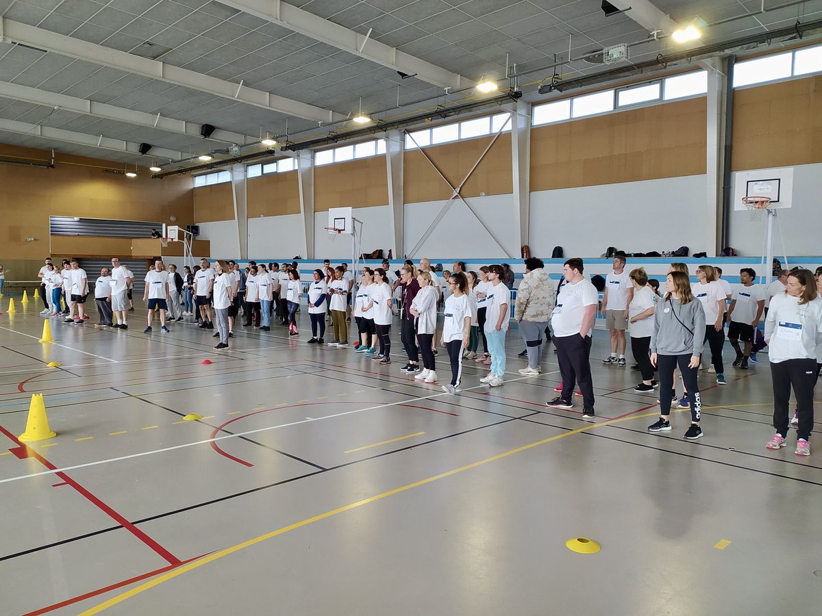 #RetourEnImages | L’agence <a href="/FranceTravail/">France Travail</a> #Tournon, en lien avec l’Avant Garde Tain Tournon Basket Club, le Comité Olympique Paris 2024, l’Agence nationale du sport, le groupement « Les entreprises s’engagent », a organisé une session de recrutement originale #DuStadeVersLEmploi