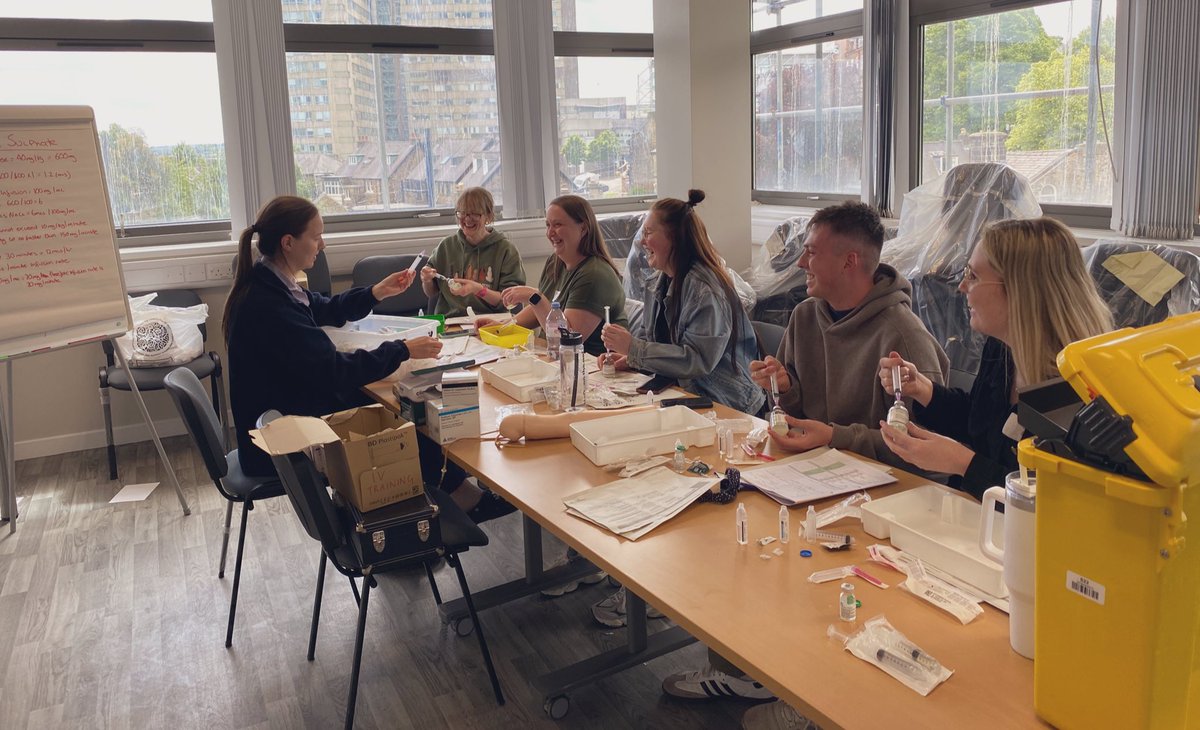 picklepie19's tweet image. Another fantastic IV Sim day with our 3rd year Child, LD and MH nursing students. @CLR82 @piphoney @SheffChildrens @SHUMentalHealth @SHUChildNursing