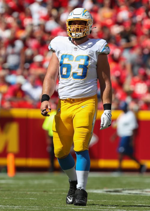 MLFootball's tweet photo. LEGENDARY: Corey Linsley finished his career not allowing a sack in 1,572 consecutive pass-block snaps.

🤯🤯🤯

The last sack Linsley gave up was in 2020, which is the longest active streak in the #NFL. 

CONGRATULATIONS ON ONE HELL OF A CAREER COREY🫡🫡🫡

(Via @Doug_Clawson) https://t.co/MSMOjRf7Lb