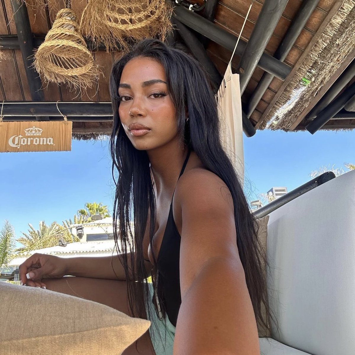 jaafcrs's tweet photo. we could've had it all... #loveisland https://t.co/9WfMIEyHq7