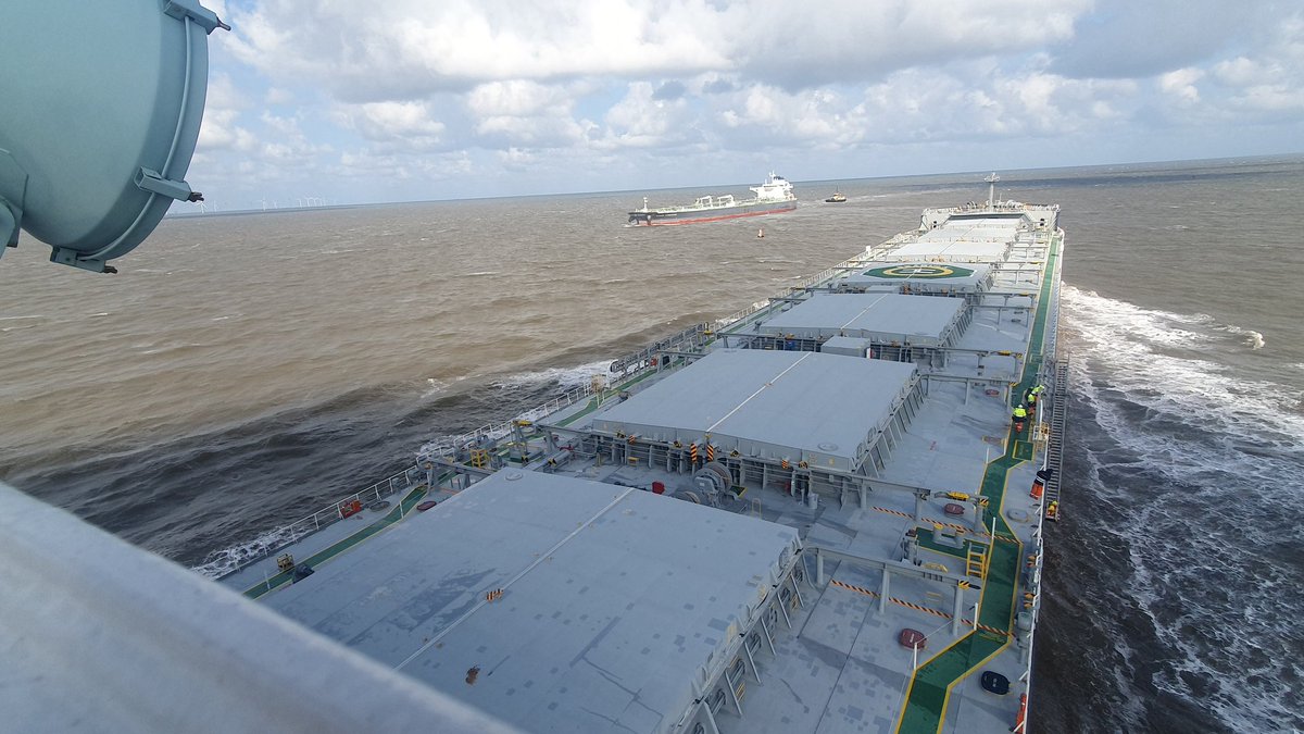 italianscouzr tweet media