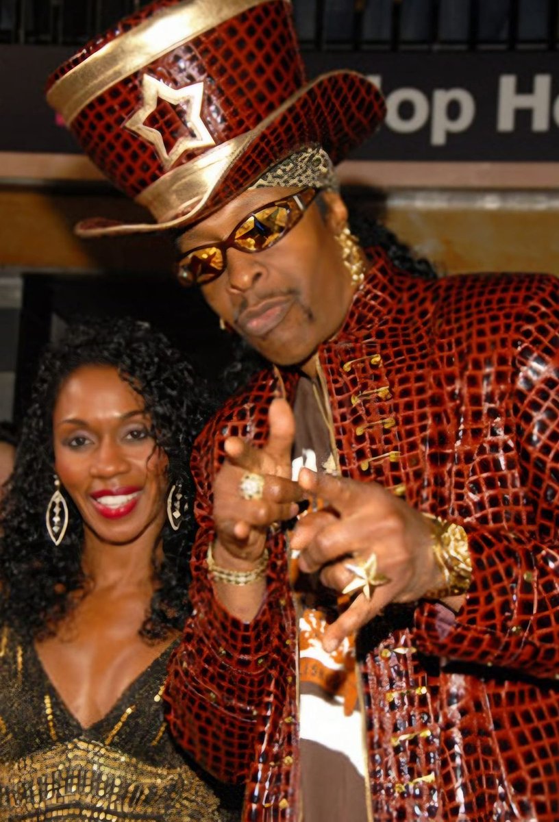 Bootsy_Collins's tweet photo. Happy Hump Day Funkateers!😁We have landed in DC to support school safety &amp; critique our song from the new Album of the Year, "2Nite we Rise" at the Sandy Hook Gala. https://t.co/PEBExNqOrd 
Bootsy baby!!!🤩 #violenceprevention &amp; #schoolsafety https://t.co/LvgpTDvigI