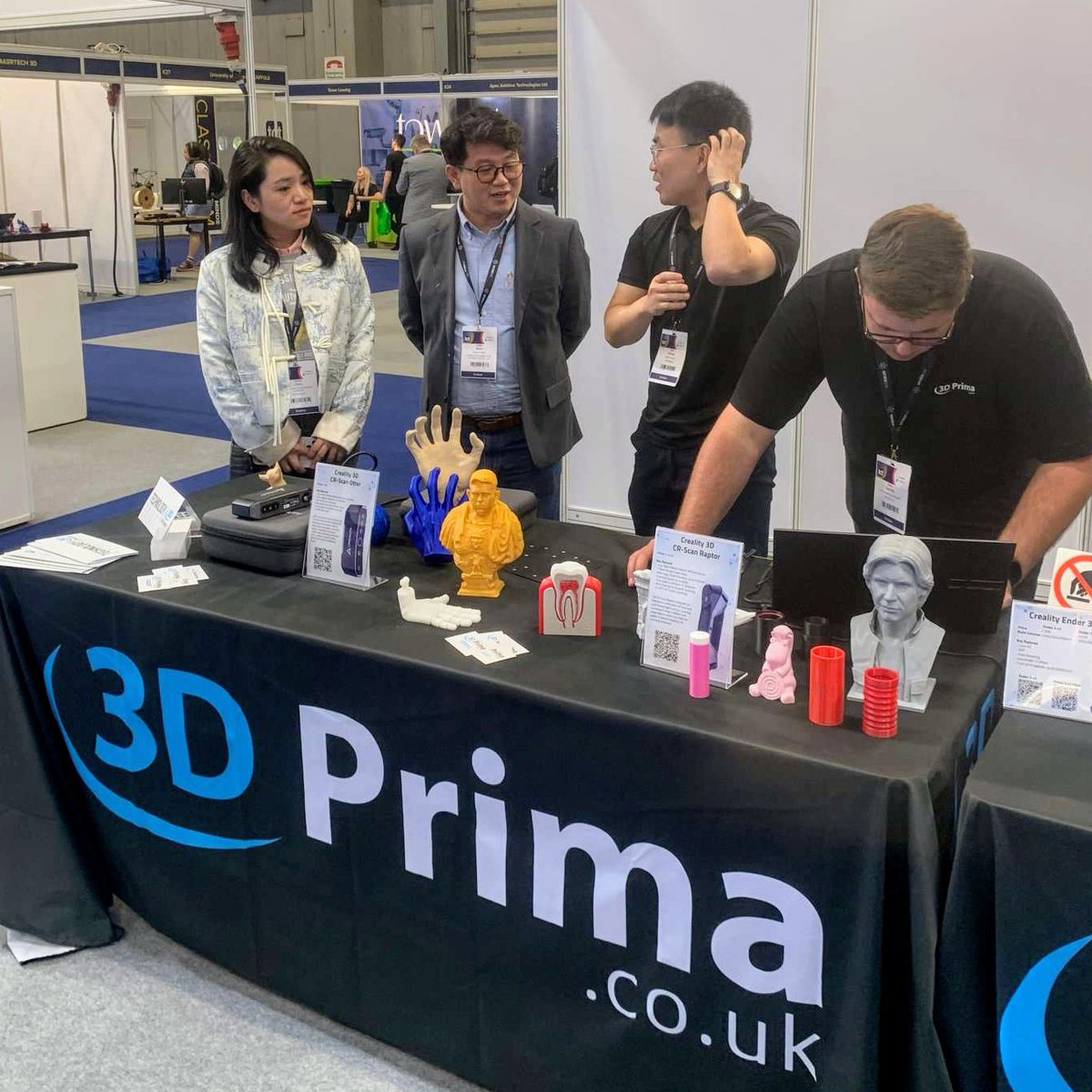 3DPrima's tweet photo. We're having a great time as always here at @TCT3Sixty, together with our partners @Creality3dP! 😊 

#3DPrima #TCT3Sixty #TradeShow #3DPrinting #3DPrinter #3DScanning #3DScanner #AdditiveManufacturing #Creality #3D #Birmingham https://t.co/DUIZsVJcab