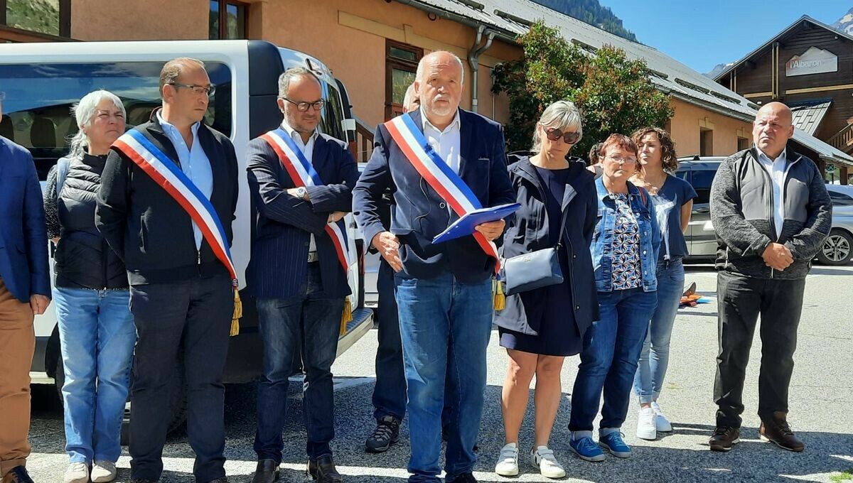icipaysdesavoie's tweet photo. Savoie : les élus de la Maurienne et le Département vent debout pour éviter la fermeture du centre national de formation de la Croix-Rouge à Modane
➡️ https://t.co/uePQVTXxdQ https://t.co/F18z23DWu6