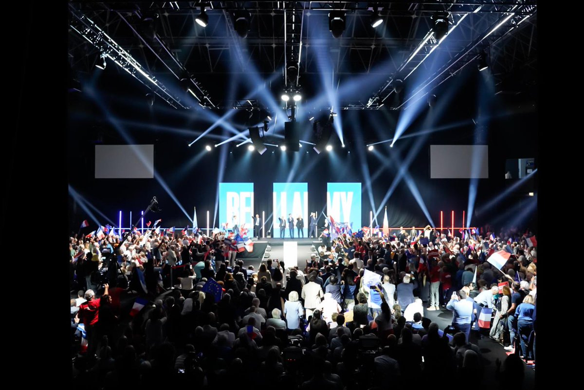 AvecBellamy's tweet image. 🙌Ferveur exceptionnelle ce soir au #Cannet autour de @fxbellamy ❗️

#AvecBellamy #JeVoteBellamy #Européennes2024