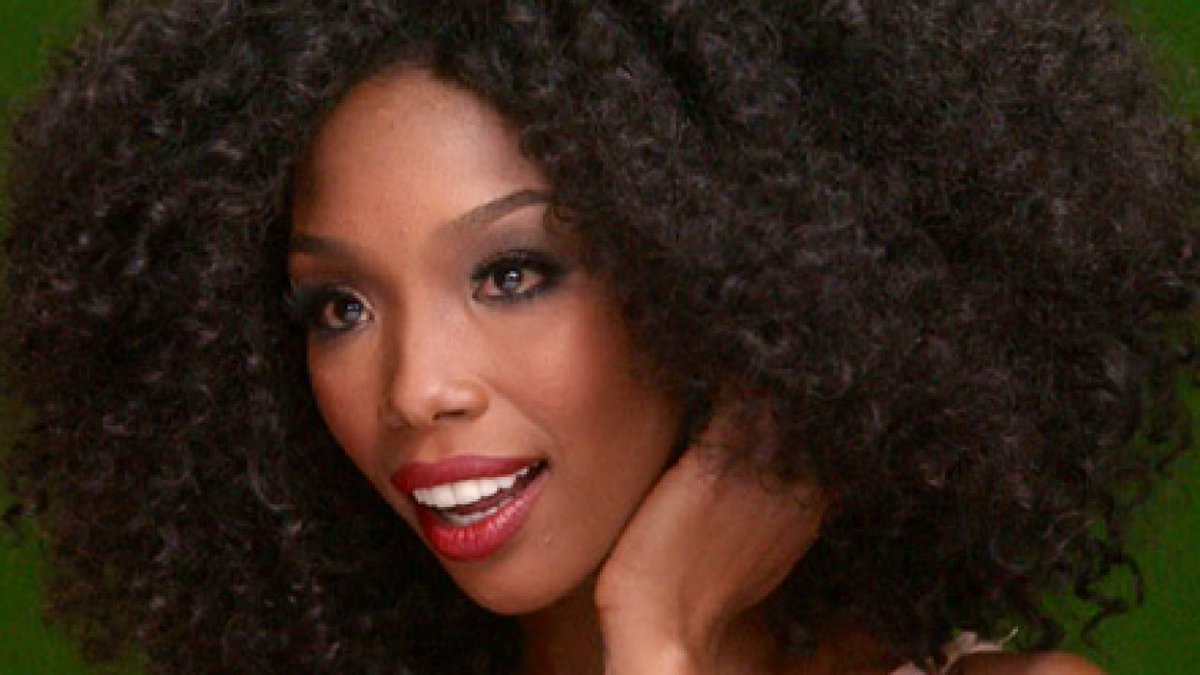 Inaper7ectworld's tweet image. 🗣️”YOU.. YOU.. YOU.. might change the way I feel.. teach me how to let my guard down……”‼️ -@4everBrandy ✨ #TwoEleven