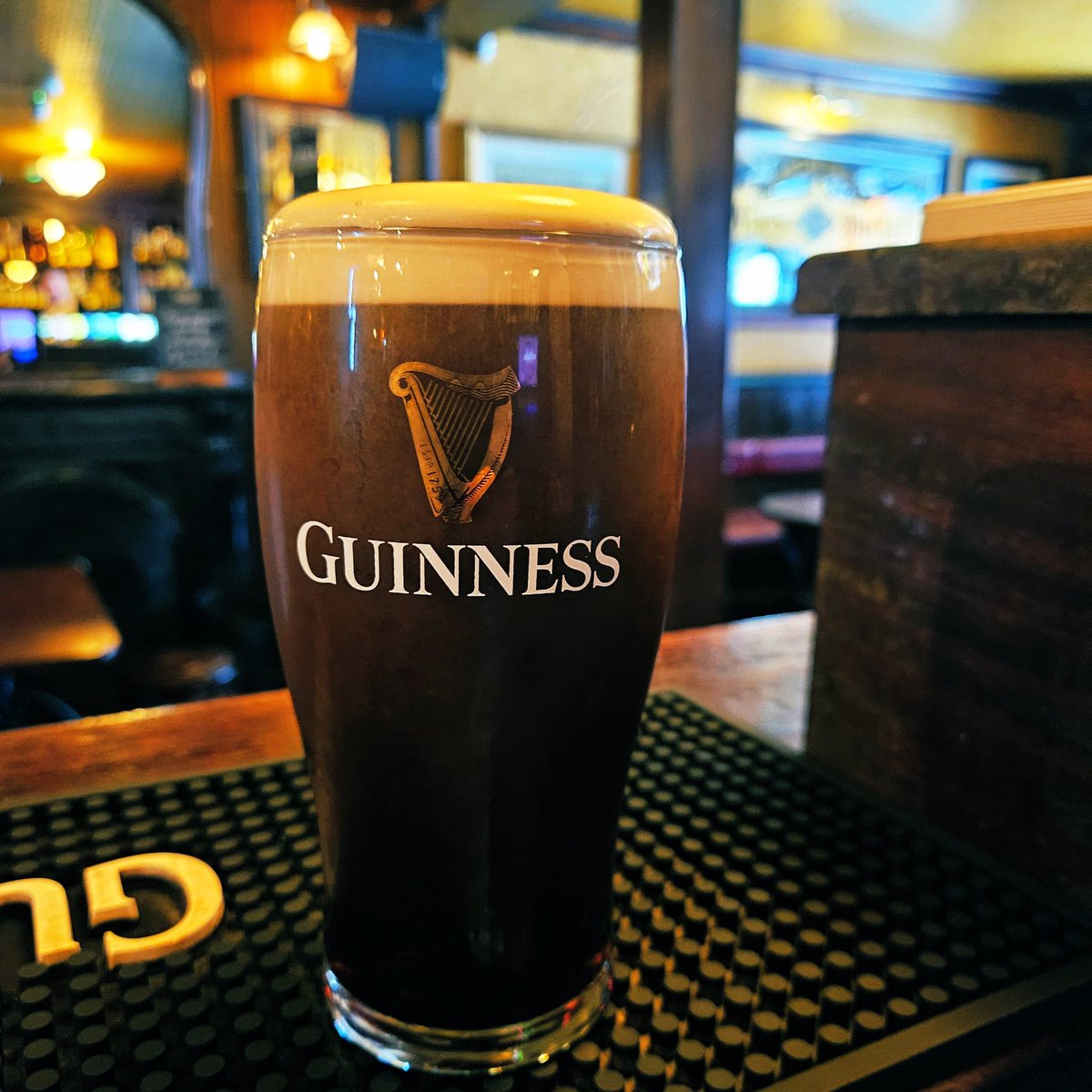 The perfect pint every time. #irishpub  #guinness