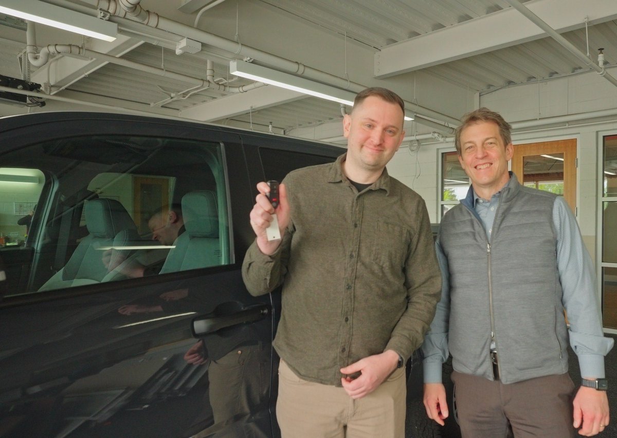 OregonAutoShow's tweet photo. Big Congratulations to Chad from Ridgefield, WA! He drove away with a brand new 2024 Toyota Tacoma Off-Road at this year's Oregon International Auto Show! 🚙 

#ToyotaTacoma #OIAS2024 #GiveawayWinner https://t.co/wg08B3EI5t