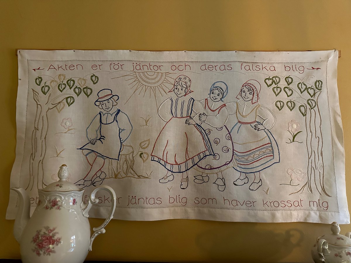 Leanne J tweet media