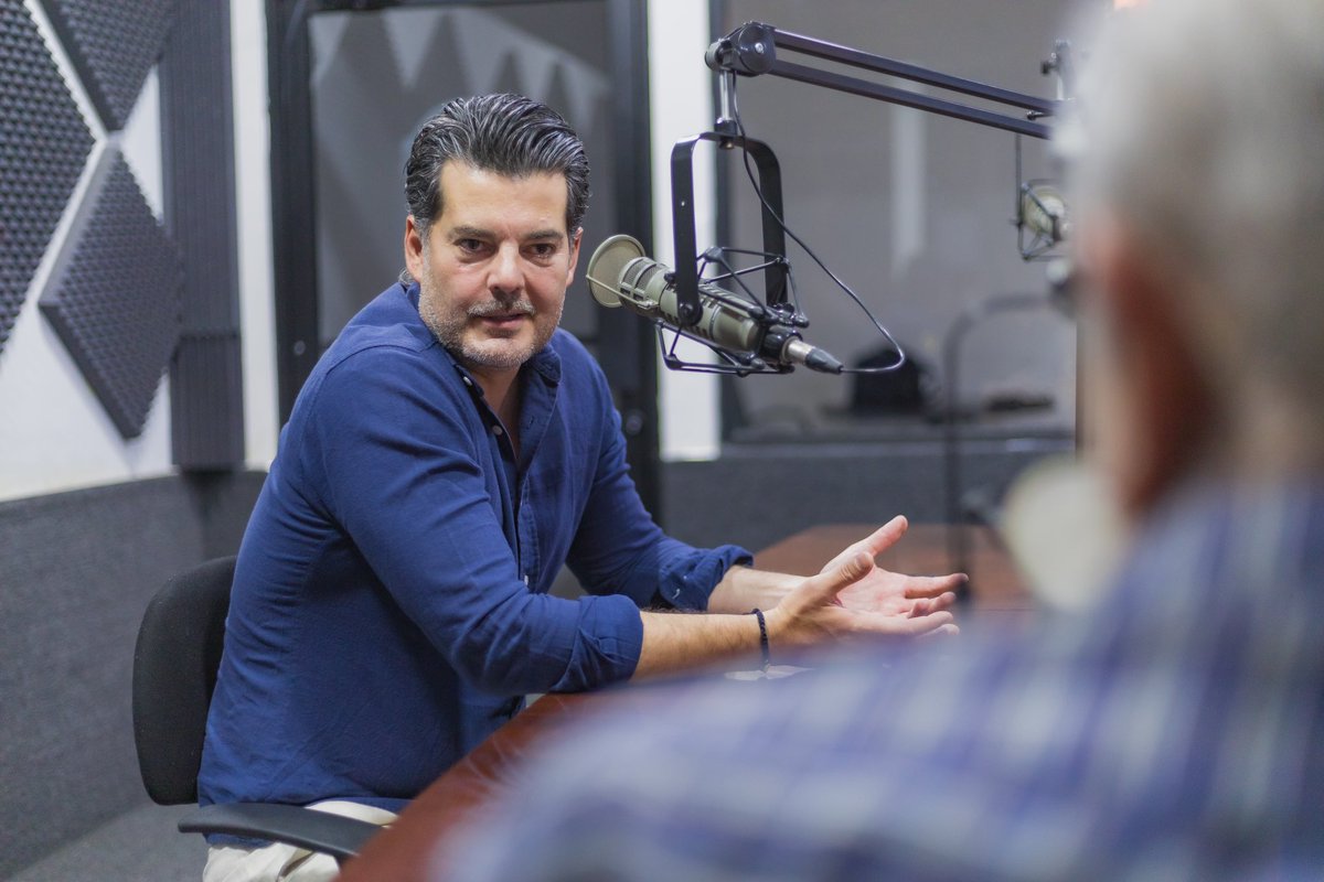 Pujolirastorza's tweet image. Esta mañana estuve platicando con mis amigos Raymundo Estrada Charles y Pablo Lechuga de Más Medios, informando a los ciudadanos parte de los proyectos que tendremos en #Nogales y los municipios que integran el Distrito 02 Federal. 

Gracias 🫱🏻‍🫲🏼
#Japi